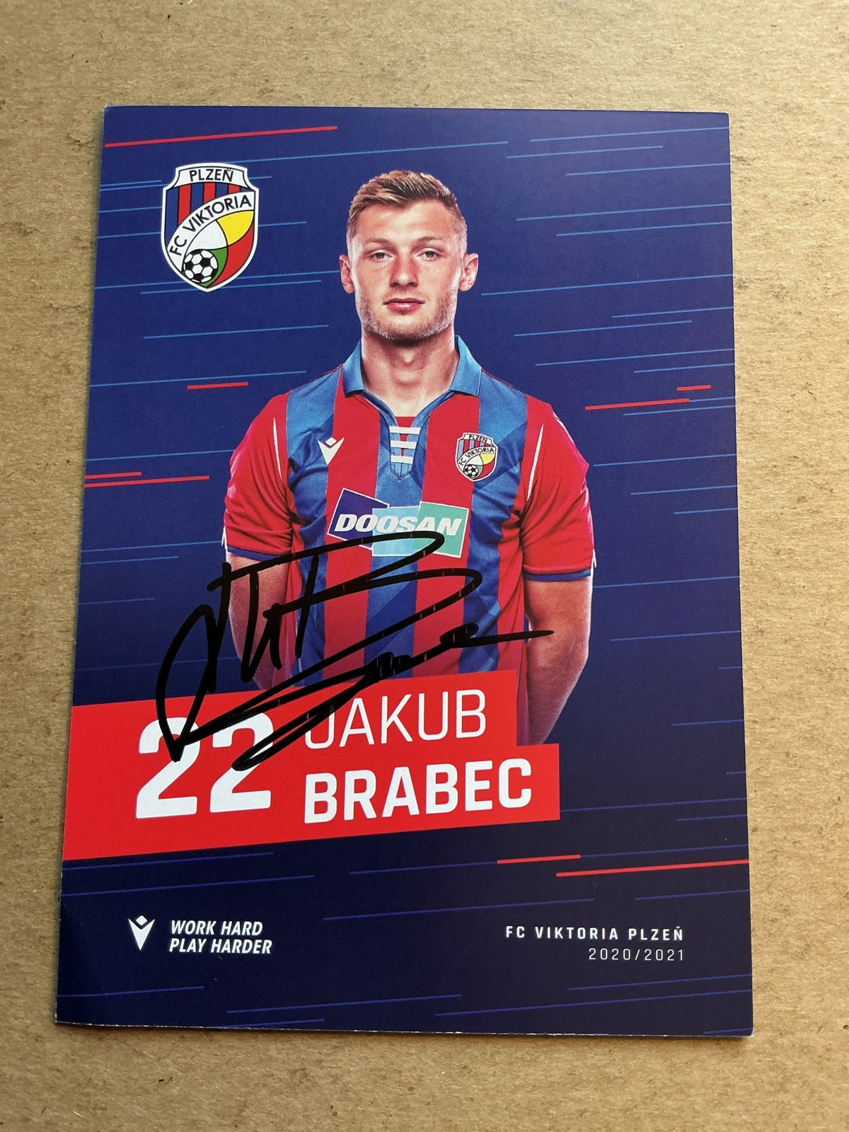 Jakub Brabec, Czech Republic 🇨🇿 FC Viktoria Plzeň 2020/21 hand signed - Autographs-World
