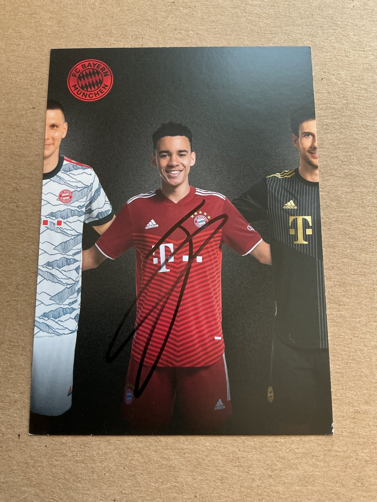 Jamal Musiala, Germany 🇩🇪 FC Bayern München 2021/22 hand signed - Autographs-World