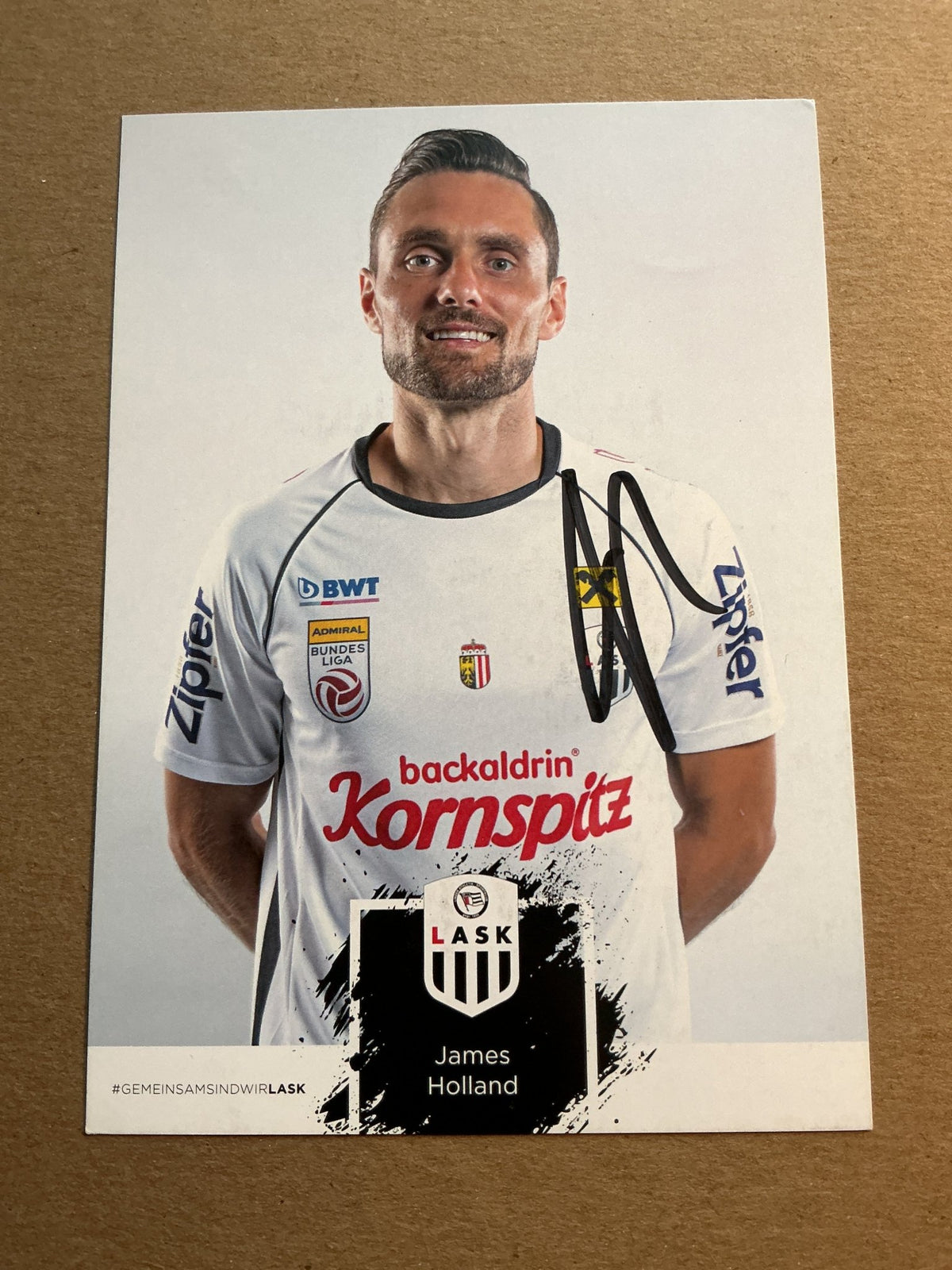 James Holland, Australia 🇦🇺 Linzer ASK 2021/22 hand signed - Autographs-World