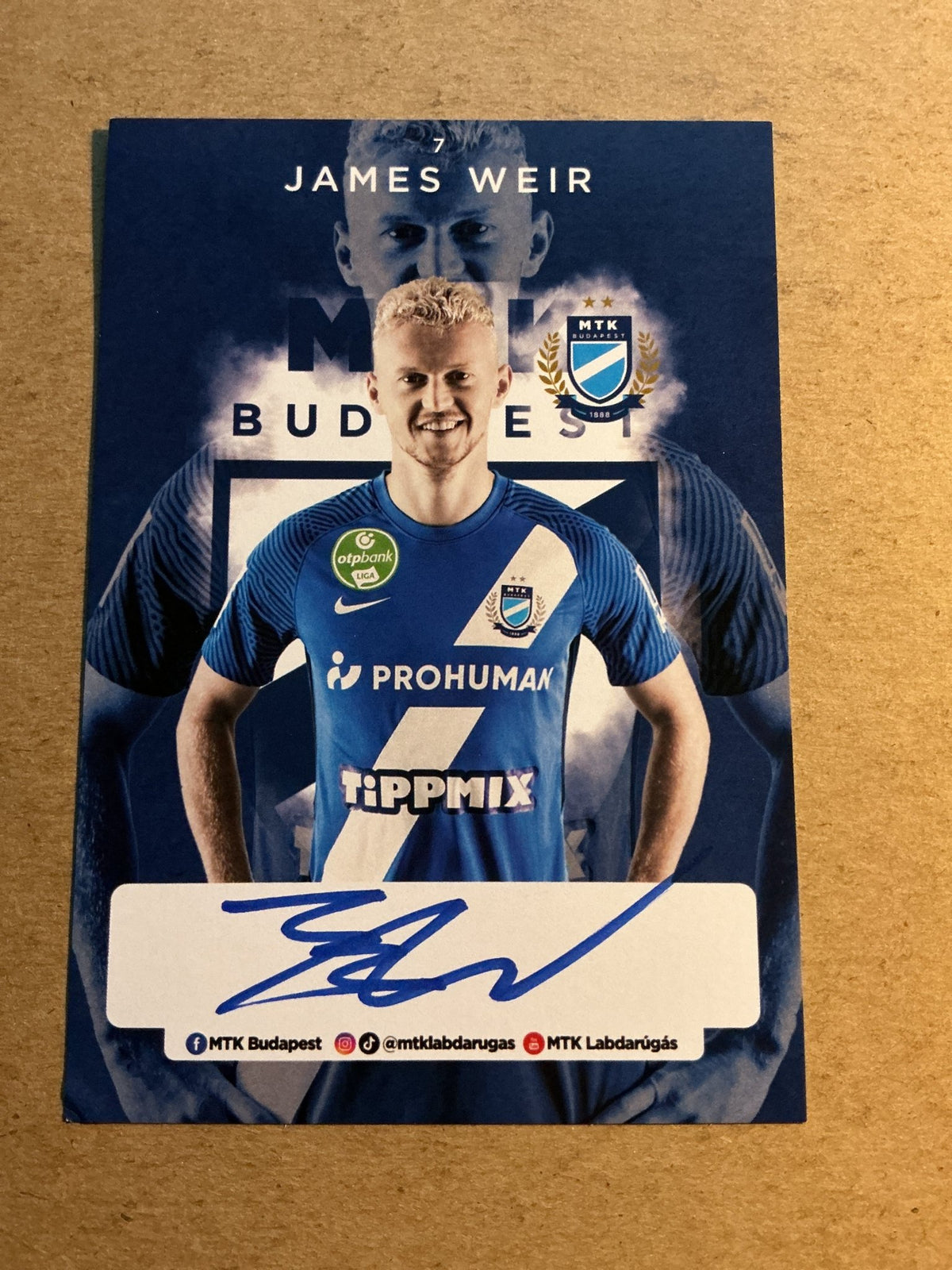 James Weir, England 🏴󠁧󠁢󠁥󠁮󠁧󠁿 MTK Budapest 2021/22 hand signed - Autographs-World