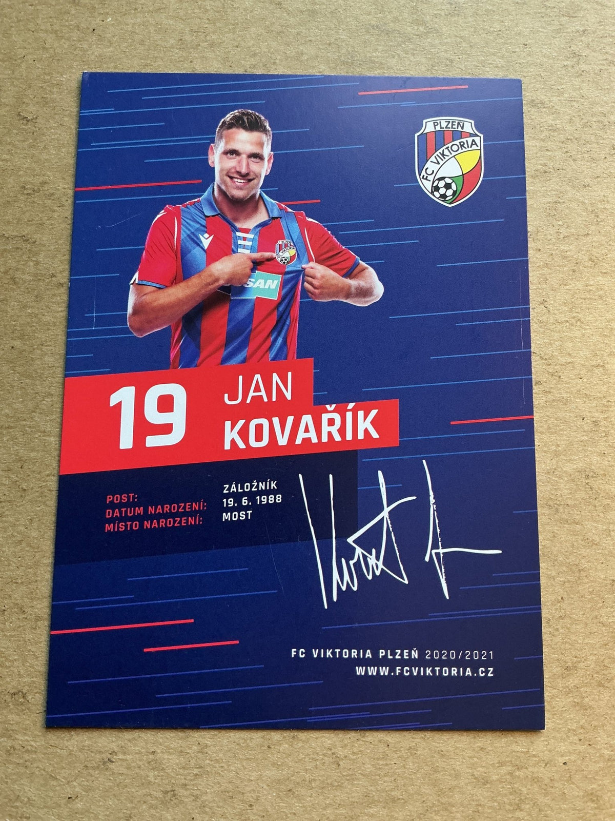 Jan Kovařík, Czech Republic 🇨🇿 FC Viktoria Plzeň 2020/21 hand signed - Autographs-World