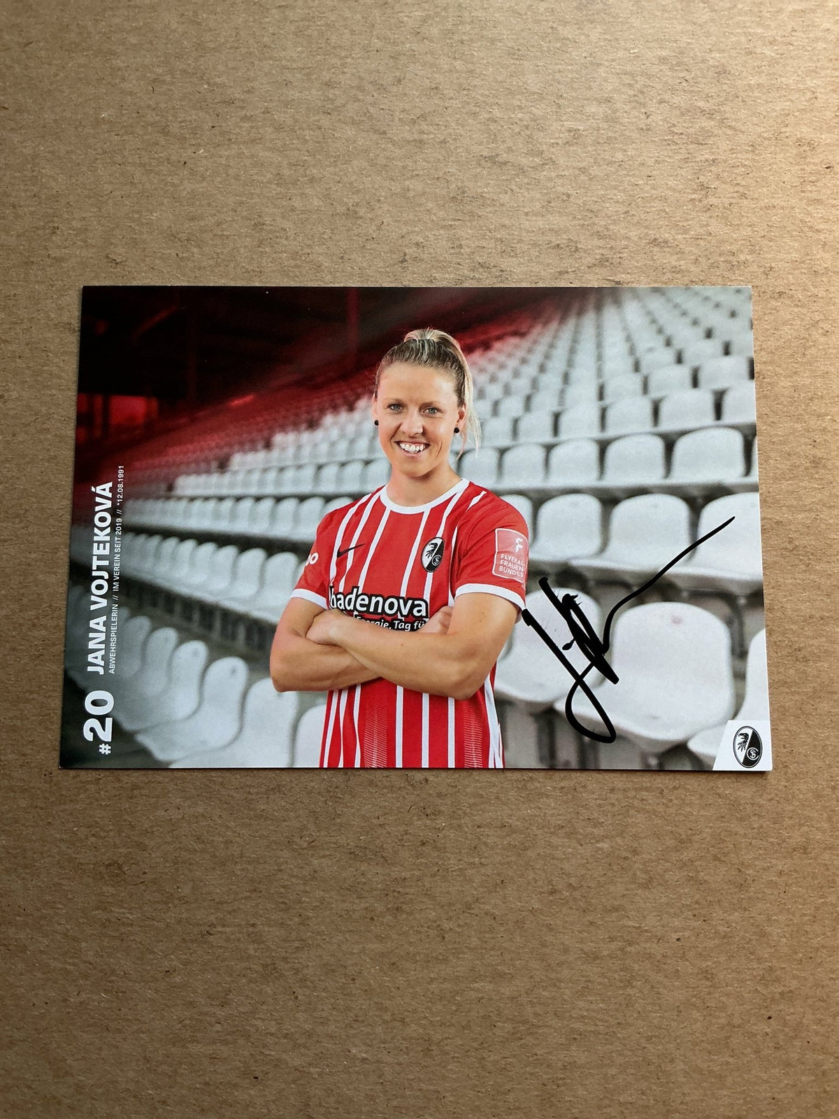Jana Vojteková, Slovakia 🇸🇰 SC Freiburg 2022/23 hand signed - Autographs-World