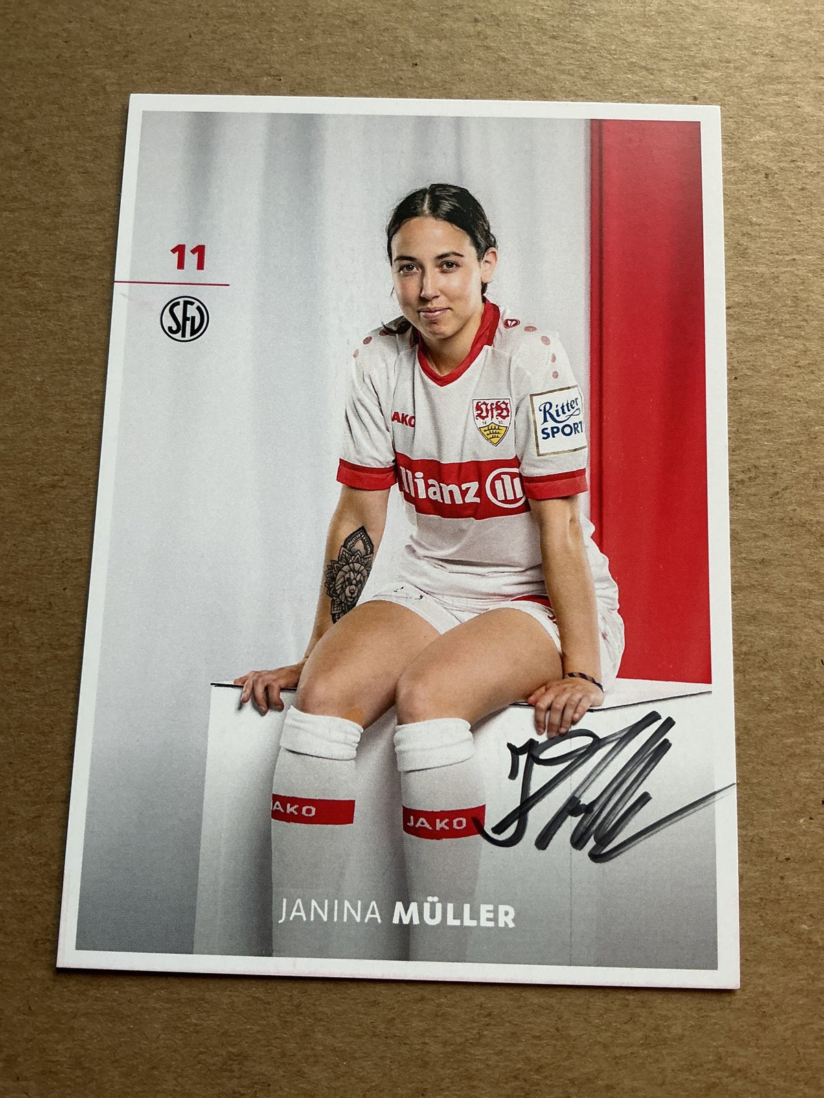 Janina Müller, Germany 🇩🇪 VfB Stuttgart 2024/25 hand signed - Autographs-World