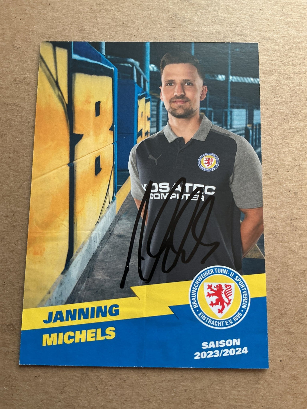 Janning Michels, Germany 🇩🇪 Eintracht Braunschweig 2023/24 hand signed - Autographs-World