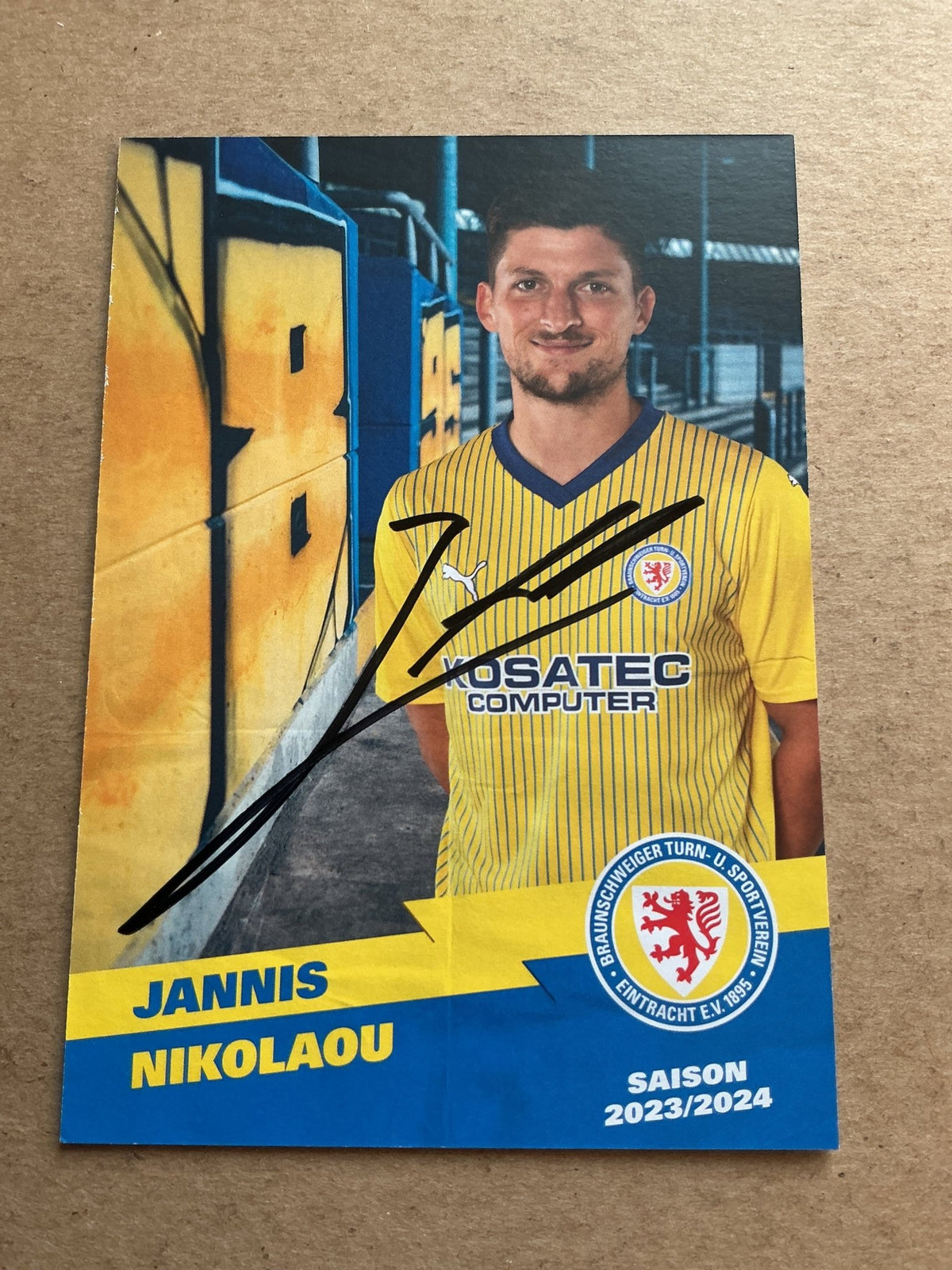 Jannis Nikolaou, Germany 🇩🇪 Eintracht Braunschweig 2023/24 hand signed - Autographs-World