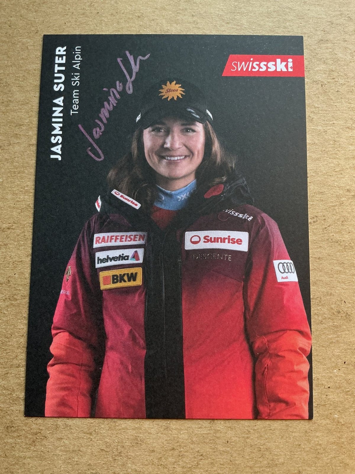 Jasmina Suter, Switzerland 🇨🇭Alpine Winter 2022/23 hand signed - Autographs-World