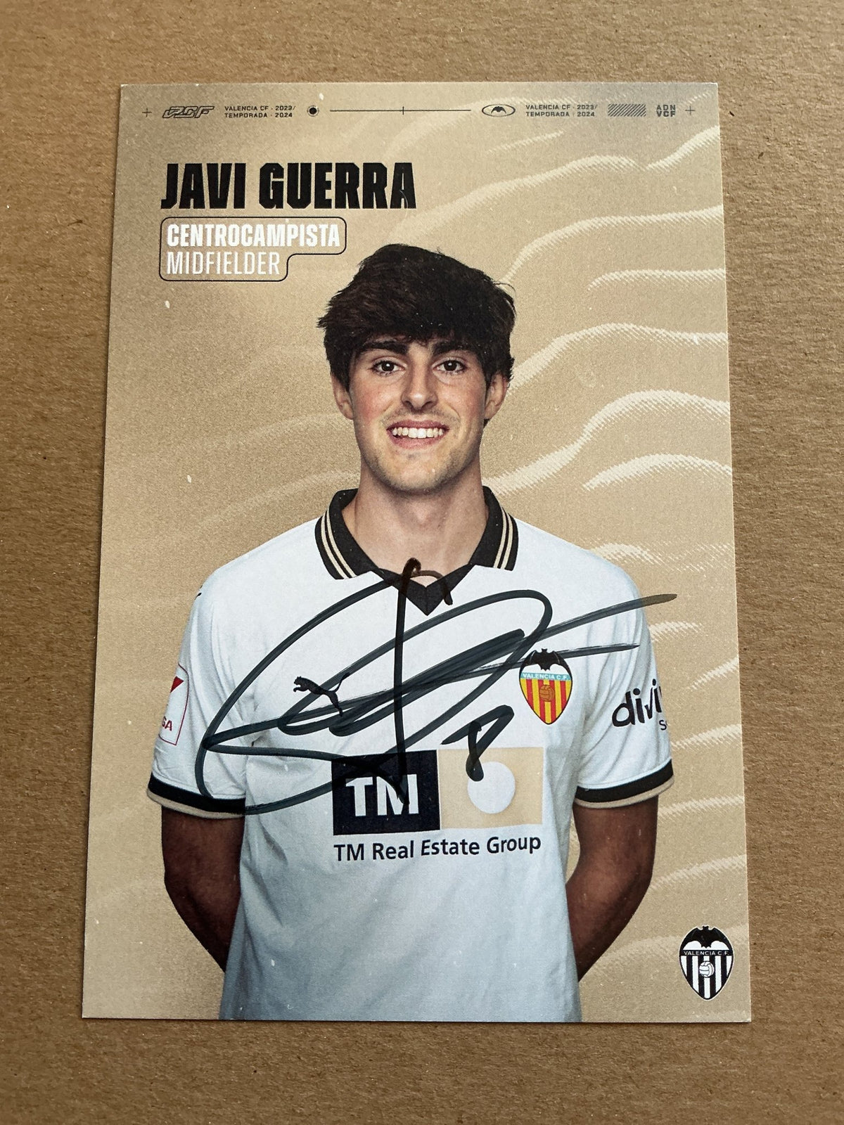 Javi Guerra, Spain 🇪🇸 Valencia CF 2023/24 hand signed - Autographs-World