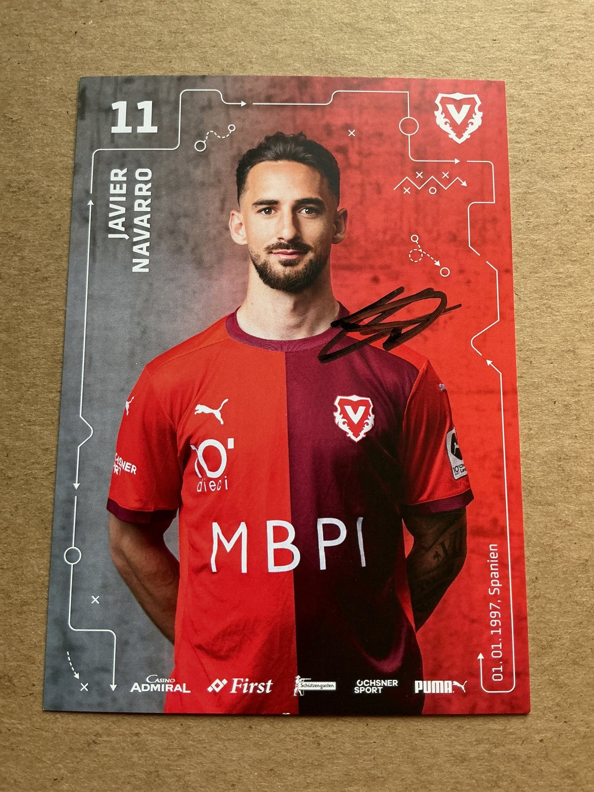 Javier Navarro, Spain 🇪🇸 FC Vaduz 2025/26 hand signed - Autographs-World