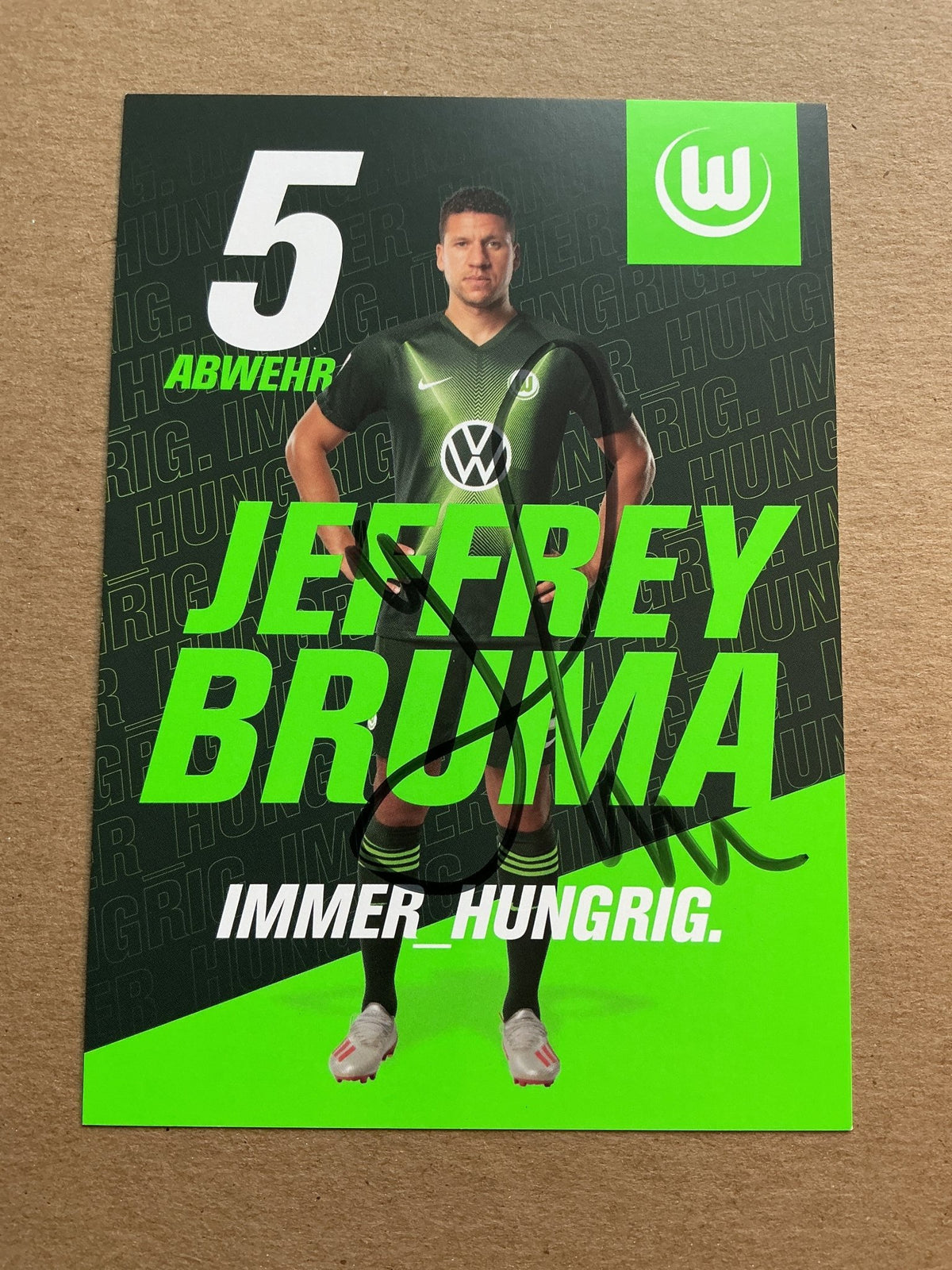 Jeffrey Bruma, Netherlands 🇳🇱 VfL Wolfsburg 2019/20 hand signed - Autographs-World