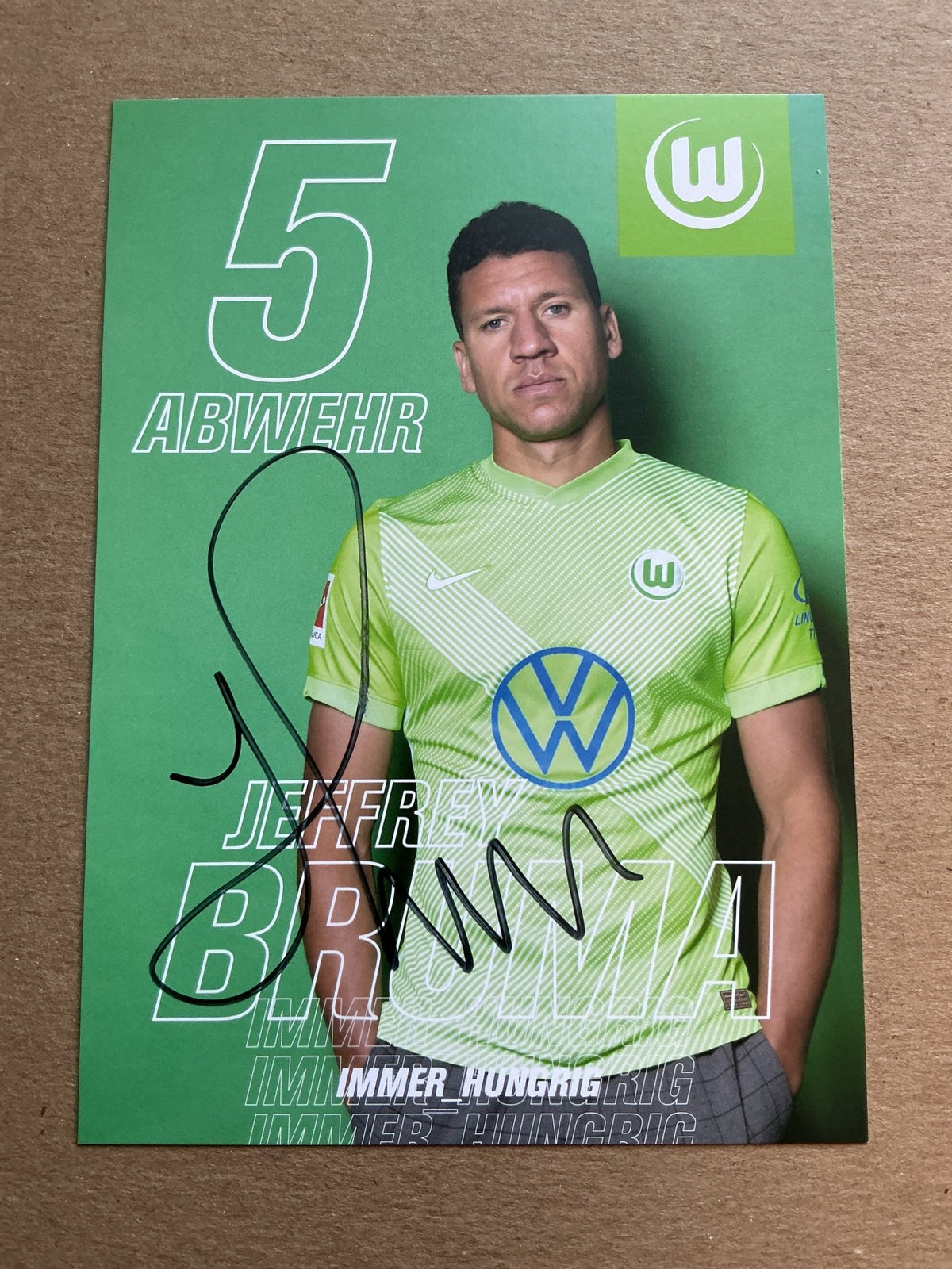 Jeffrey Bruma, Netherlands 🇳🇱 VfL Wolfsburg 2020/21 hand signed - Autographs-World
