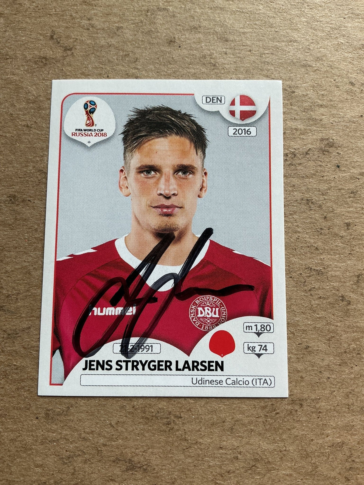 Jens Stryger Larsen, Denmark 🇩🇰 FIFA World Cup 2018 Panini hand signed - Autographs-World