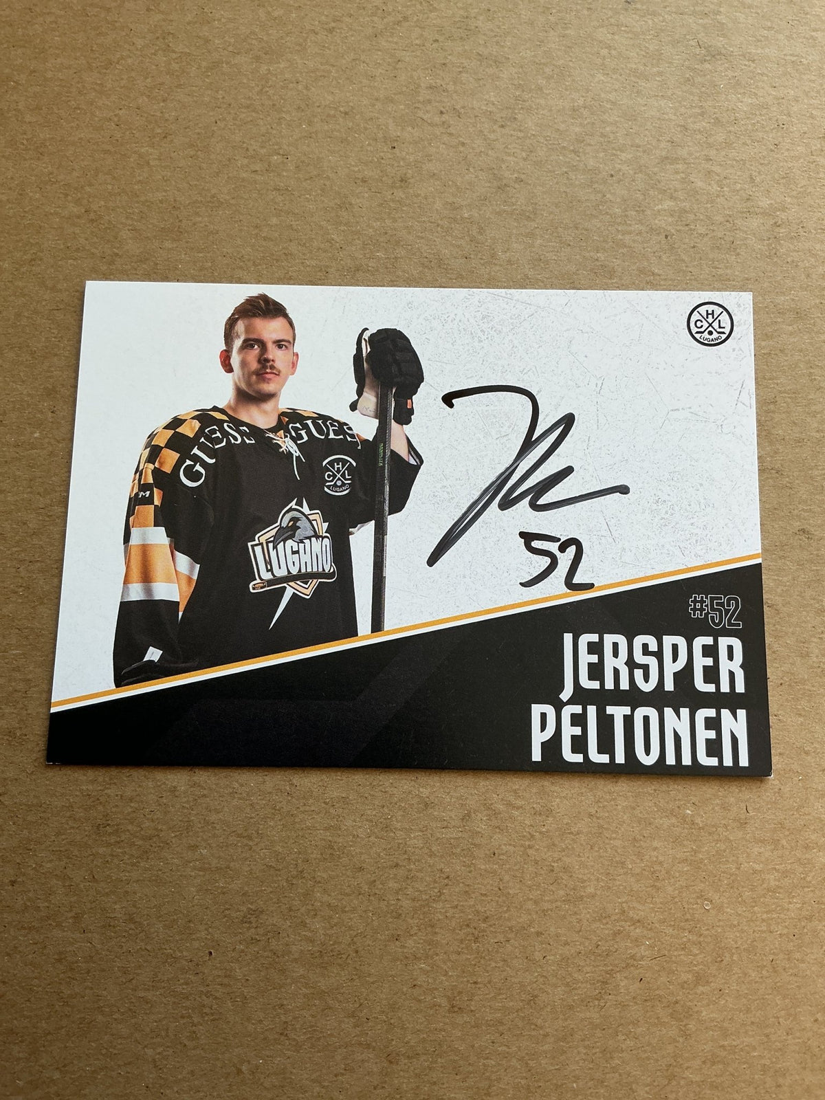 Jersper Peltonen, Finland 🇫🇮 HC Lugano 2024/25 hand signed - Autographs-World