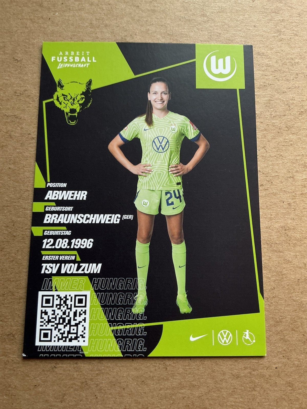 Joelle Wedemeyer, Germany 🇩🇪 VfL Wolfsburg 2022/23 hand signed - Autographs-World