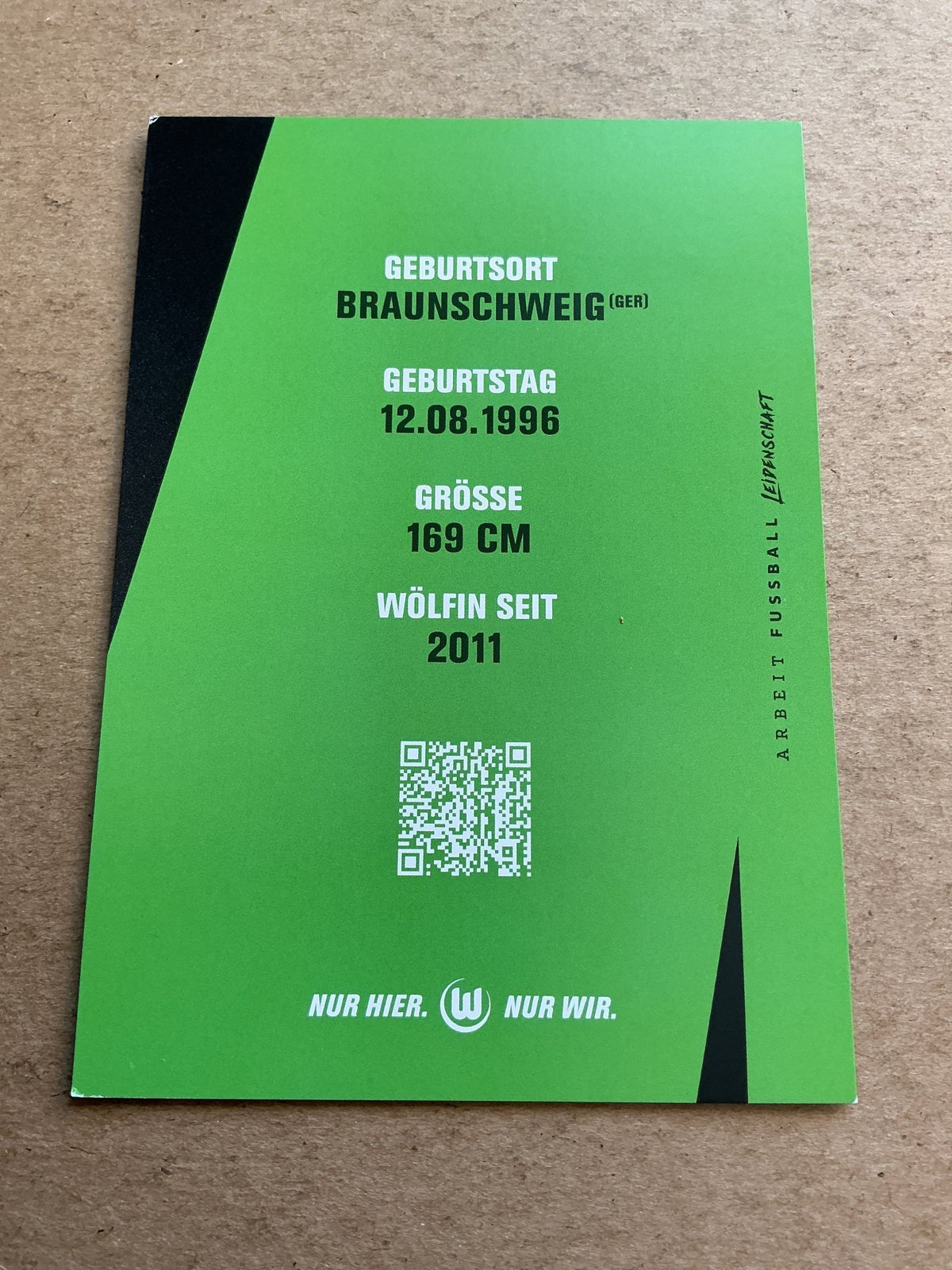Joelle Wedemeyer, Germany 🇩🇪 VfL Wolfsburg 2025/26 hand signed - Autographs-World
