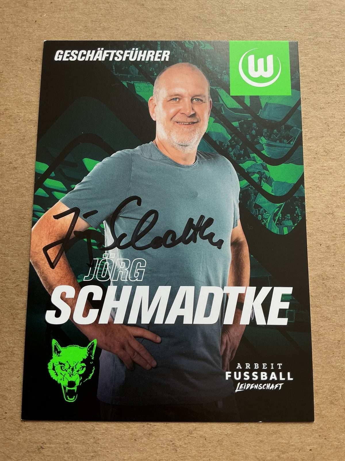 Jörg Schmadtke, Germany 🇩🇪 VfL Wolfsburg 2021/22 hand signed - Autographs-World