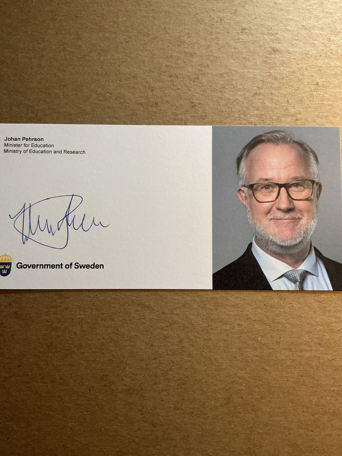 Johan Pehrson, Sweden 🇸🇪 Minister for Education 2025 hand signed - Autographs-World