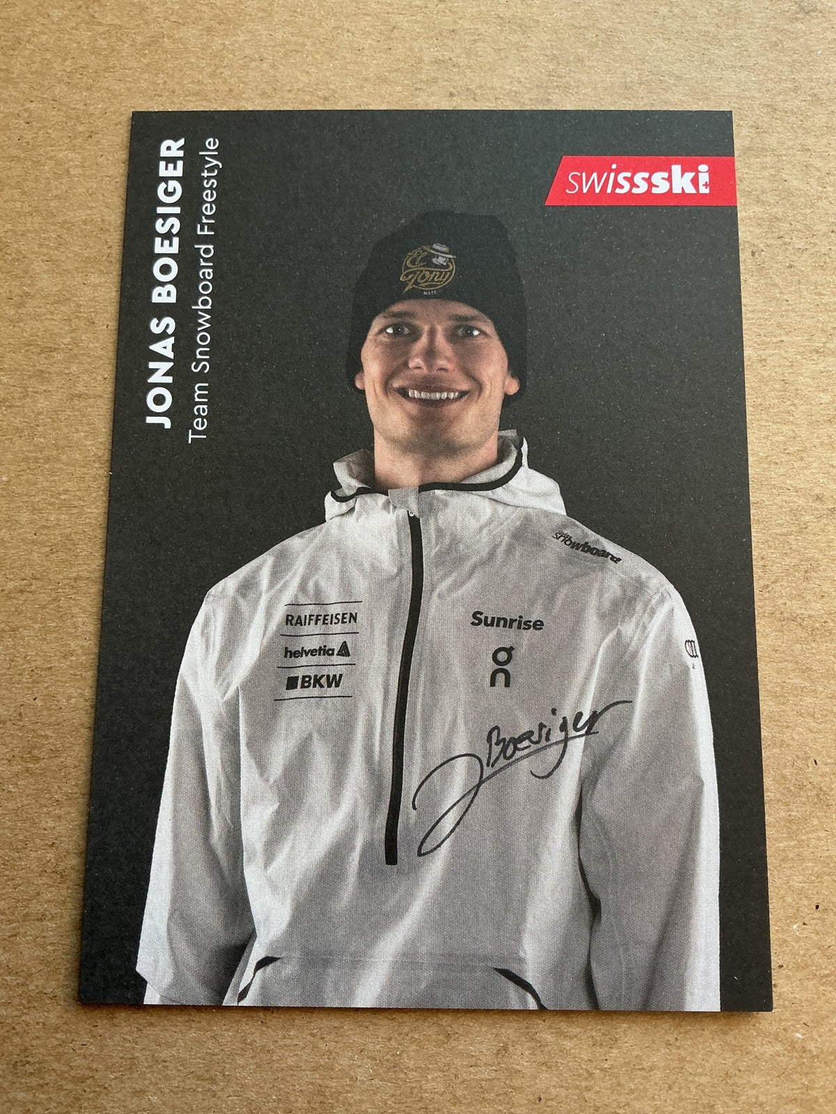 Jonas Boesiger, Switzerland 🇨🇭 Snowboard Winter 2023/24 hand signed - Autographs-World