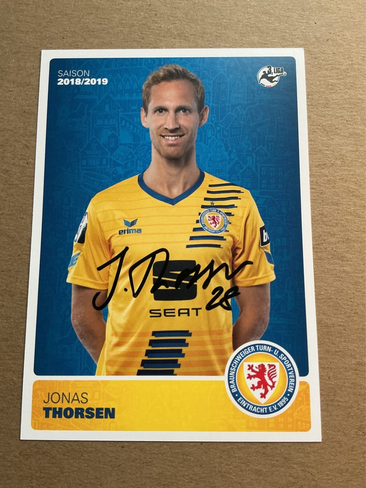 Jonas Thorsen, Denmark 🇩🇰 Eintracht Braunschweig 2018/19 hand signed - Autographs-World