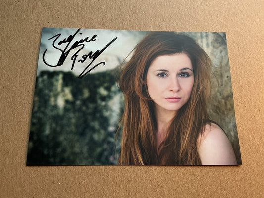 Josefine Preuß, Germany 🇩🇪 Actress 2024 hand signed - Autographs-World