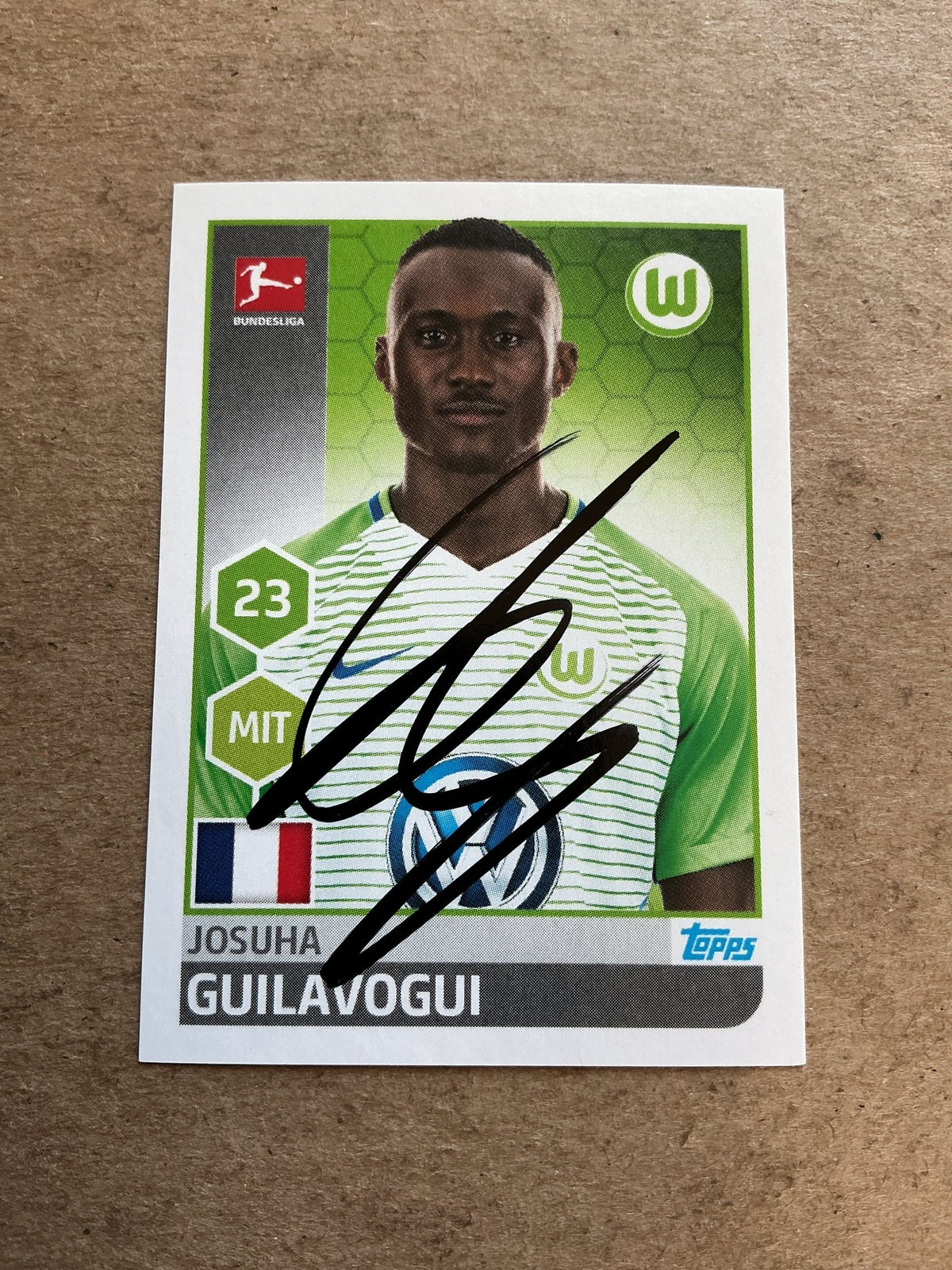 Joshua Guilavogui, France 🇫🇷 VfL Wolfsburg 2017/18 Topps hand signed - Autographs-World