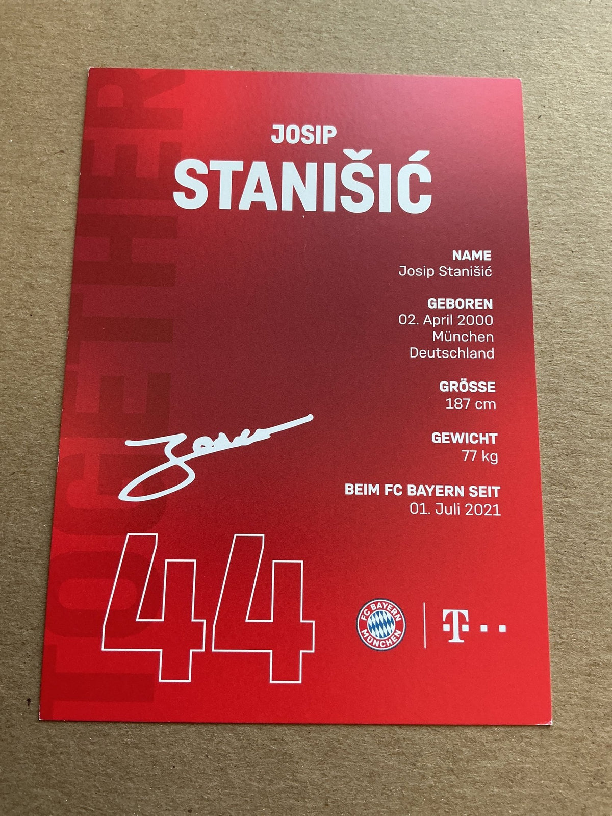 Josip Stanišić, Germany 🇩🇪 FC Bayern München 2021/22 hand signed - Autographs-World