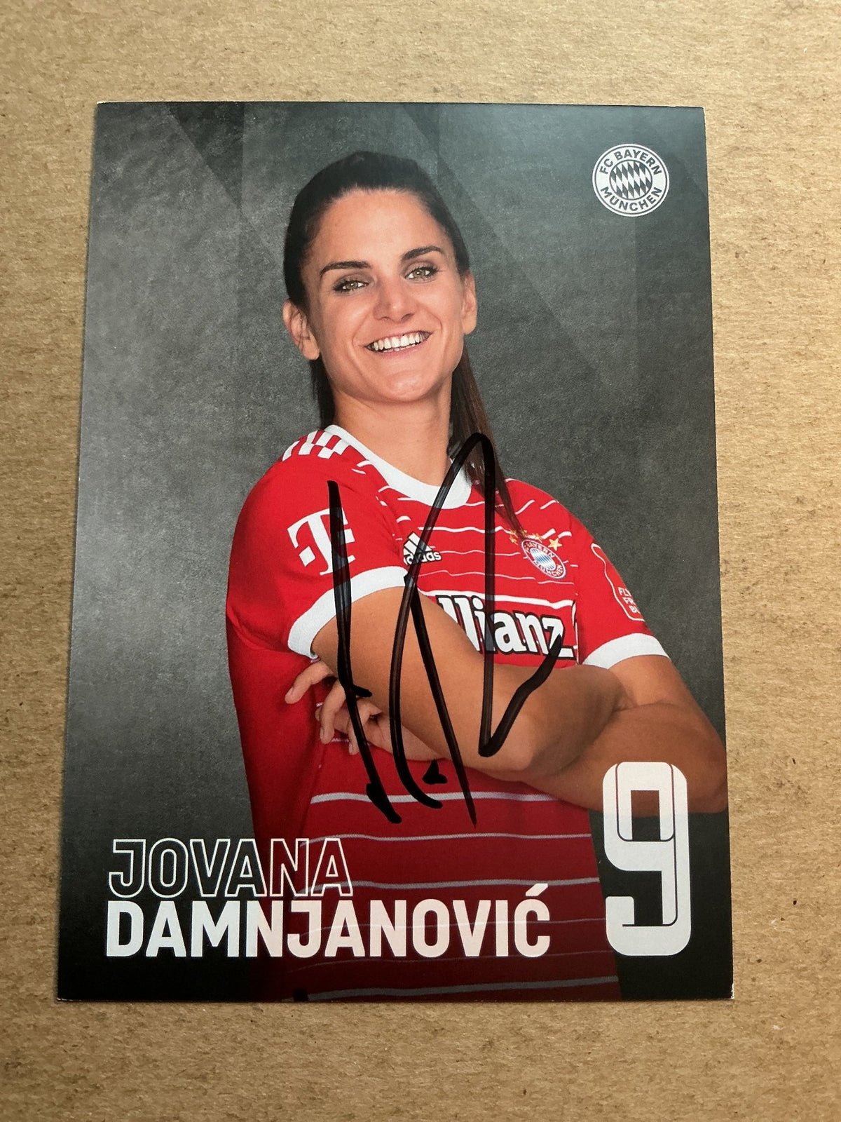 Jovana Damnjanović, Serbia 🇷🇸 FC Bayern München 2022/23 hand signed - Autographs-World