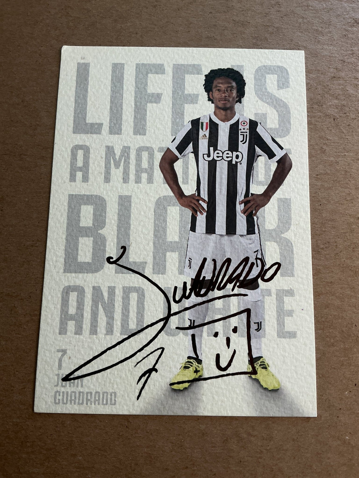Juan Cuadrado, Colombia 🇨🇴 Juventus FC 2016/17 hand signed - Autographs-World