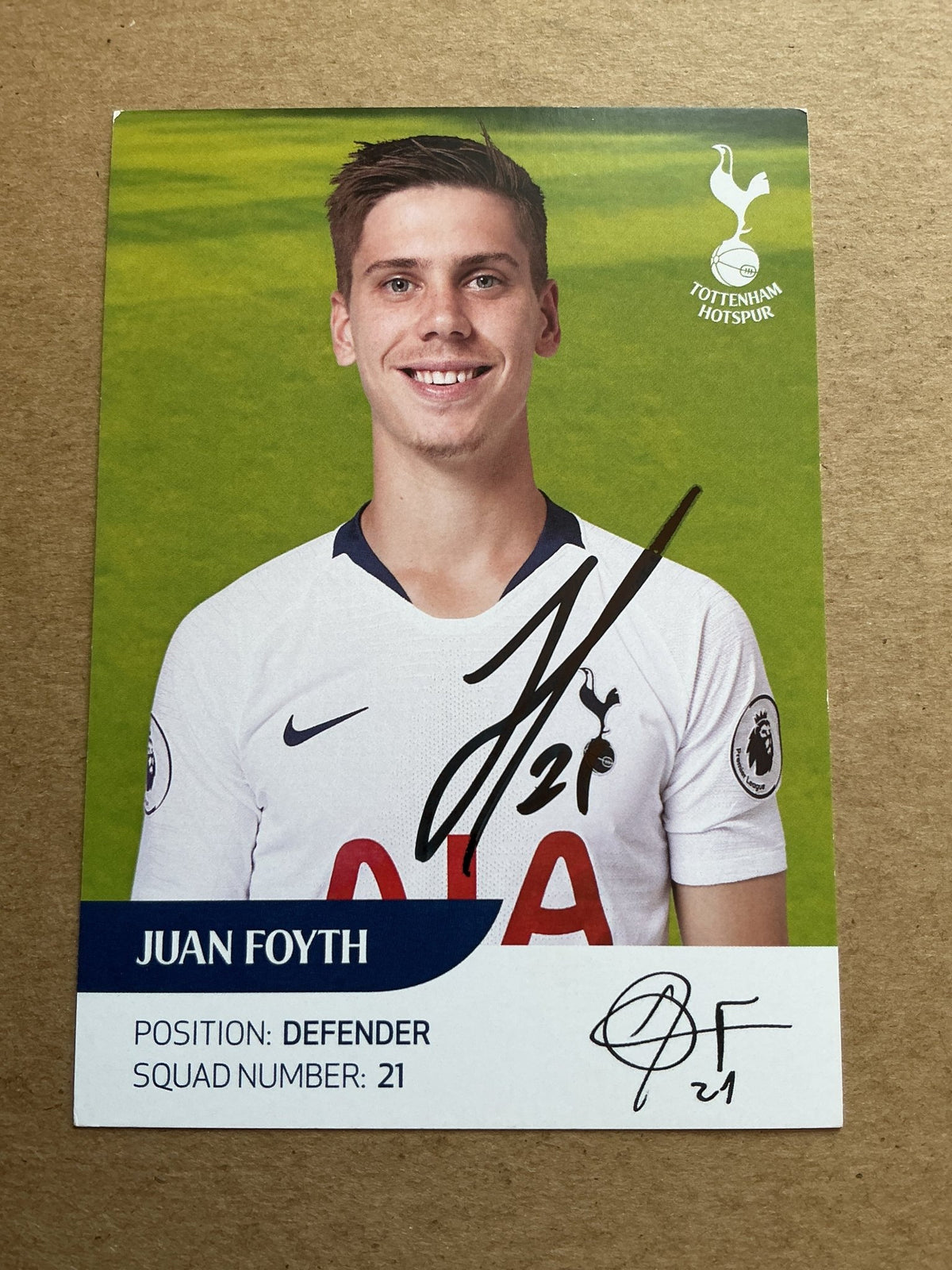 Juan Foyth, Argentina 🇦🇷 Tottenham Hotspur 2018/19 hand signed - Autographs-World