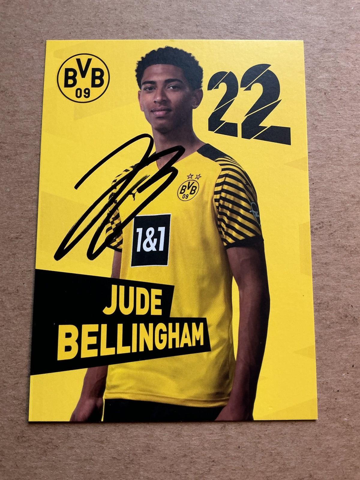 Jude Bellingham, England 🏴󠁧󠁢󠁥󠁮󠁧󠁿 Borussia Dortmund 2021/22 hand signed - Autographs-World