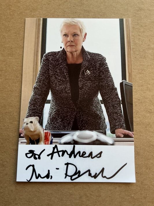 Judi Dench, England 🏴󠁧󠁢󠁥󠁮󠁧󠁿 Actress hand signed - Autographs-World