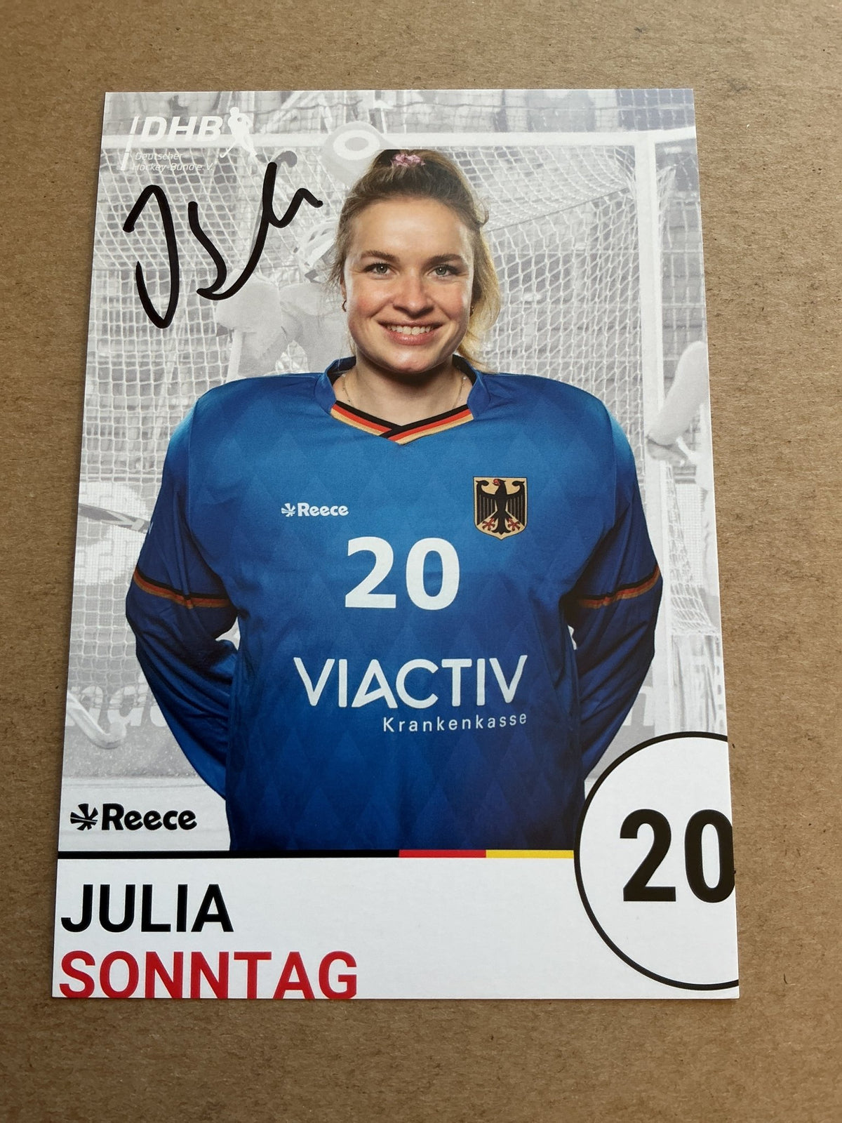 Julia Sonntag, Germany 🇩🇪 Fieldhockey Summer Olympics 2024 hand signed - Autographs-World