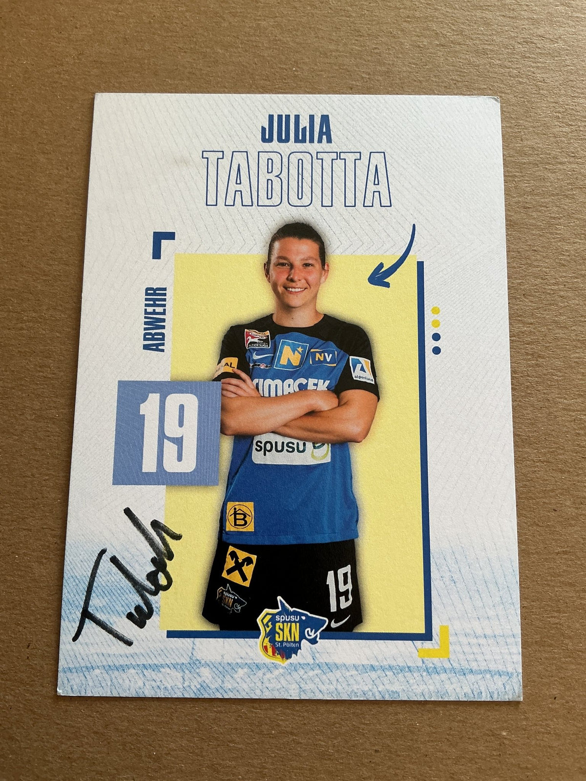 Julia Tabotta, Austria 🇦🇹 SKN St. Pölten 2023/24 hand signed - Autographs-World