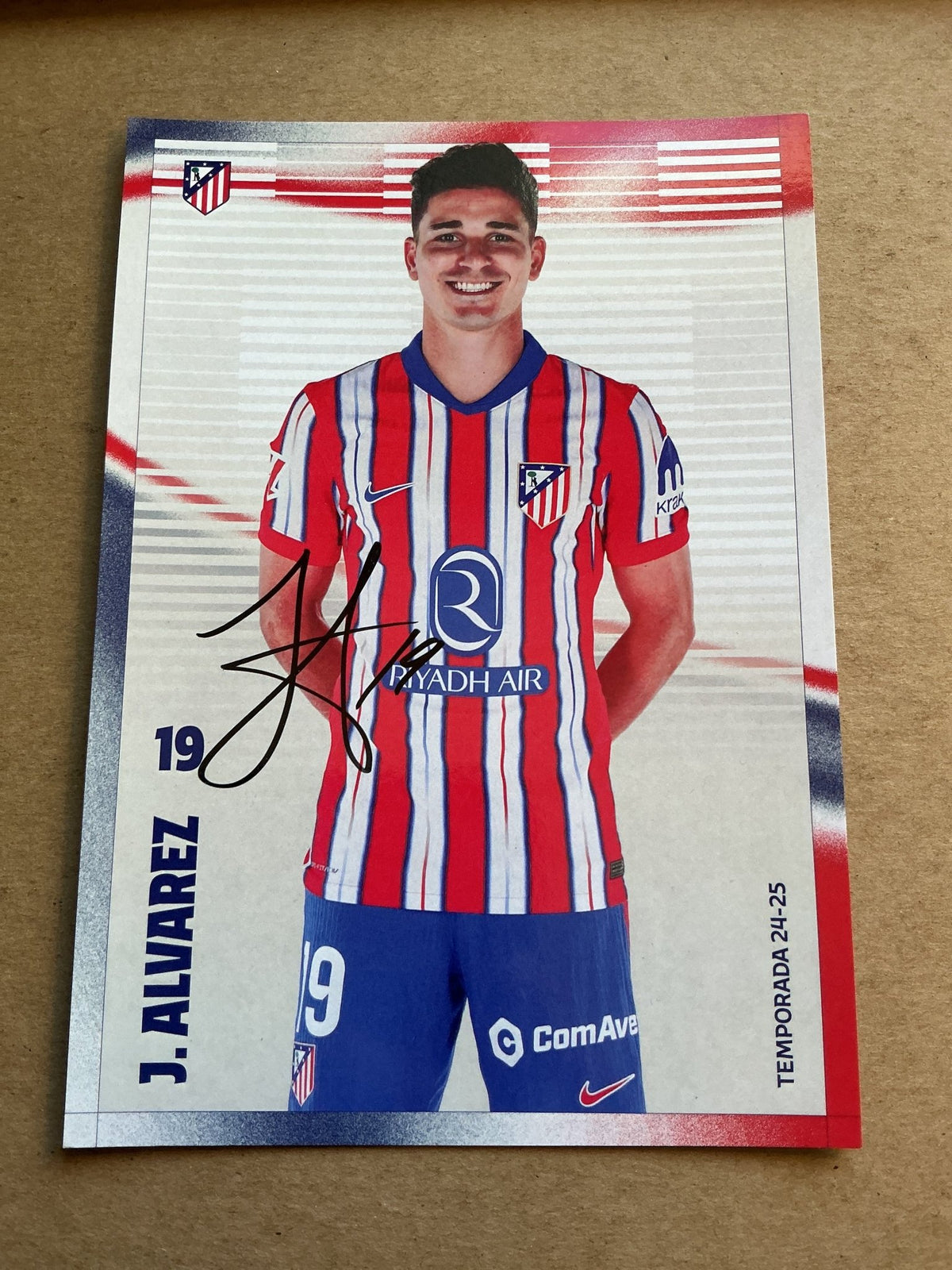 Julián Alvarez, Argentina 🇦🇷 Atletico Madrid 2024/25 hand signed - Autographs-World