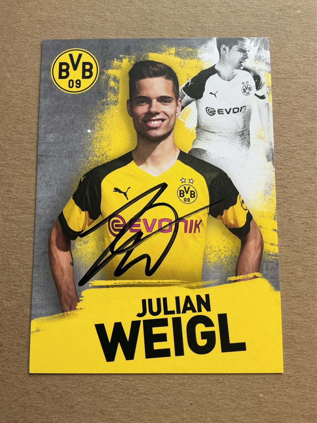 Julian Weigl, Germany 🇩🇪 Borussia Dortmund 2018/19 hand signed - Autographs-World
