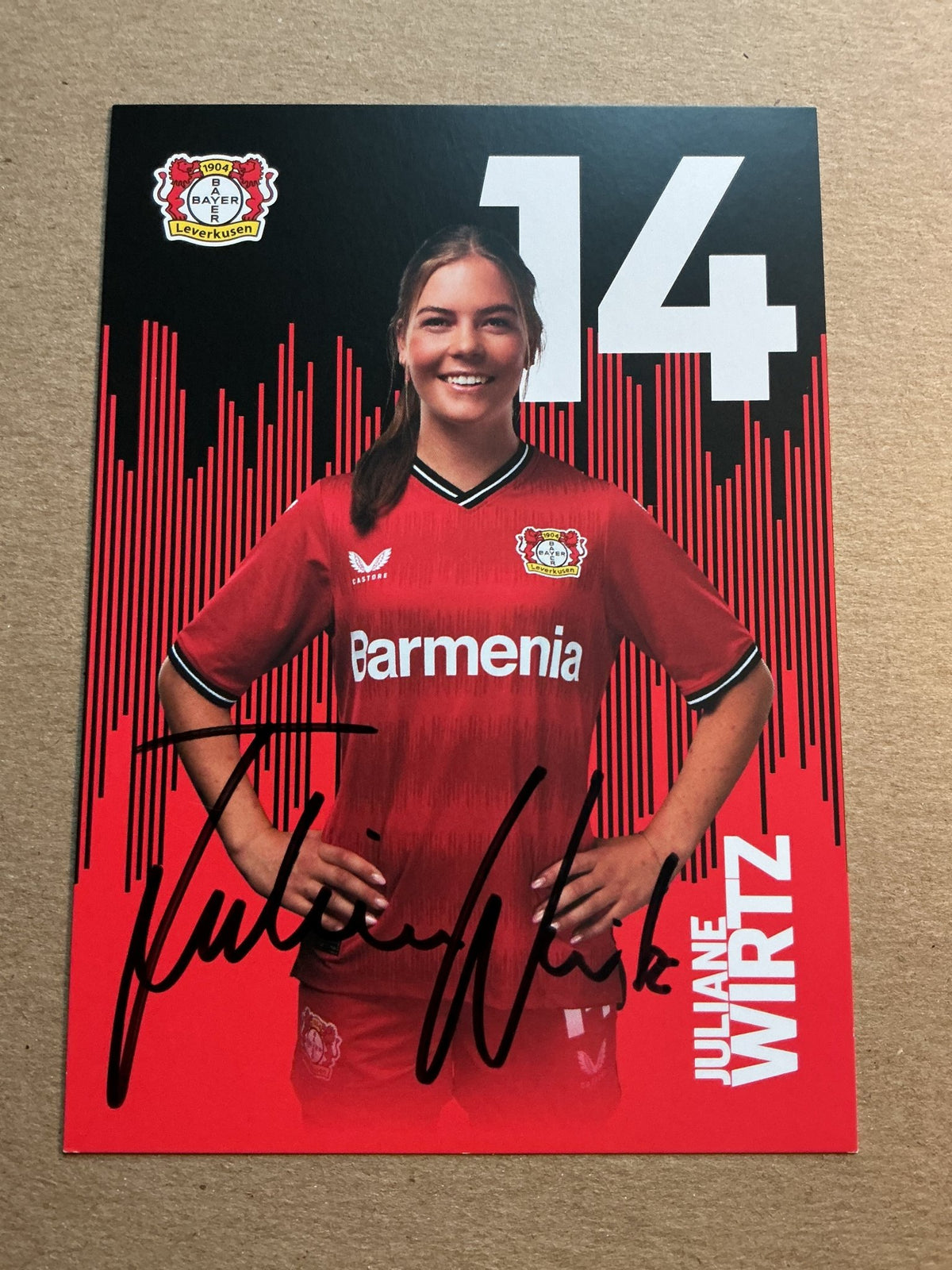 Juliane Wirtz, Germany 🇩🇪 Bayer 04 Leverkusen 2022/23 hand signed - Autographs-World