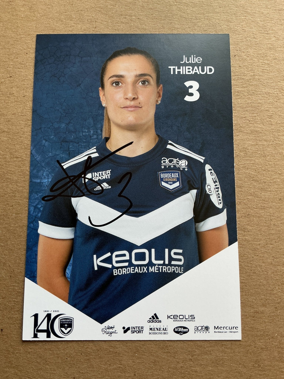 Julie Thibaud, France 🇫🇷 Girondins Bordeaux 2021/22 hand signed - Autographs-World