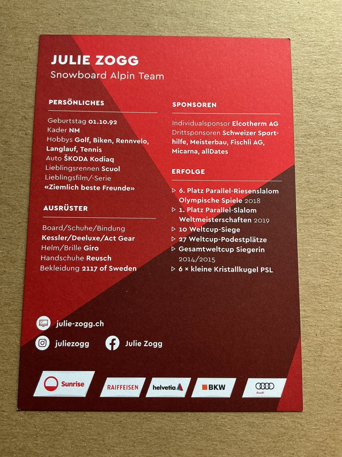 Julie Zogg, Switzerland 🇨🇭Snowboard Winter 2022/23 hand signed - Autographs-World