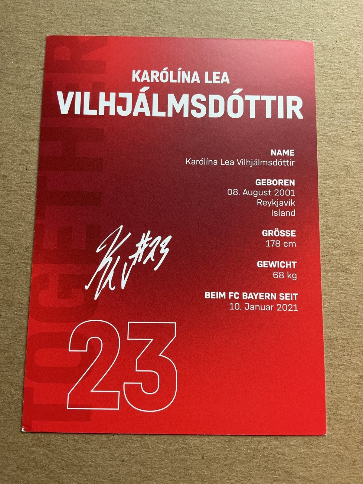 Karólína Lea Vilhjálmsdóttir, Iceland 🇮🇸 FC Bayern München 2021/22 hand signed - Autographs-World