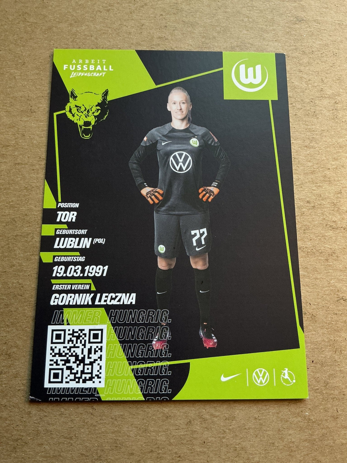 Katarzyna Kiedezynek, Poland 🇵🇱 VfL Wolfsburg 2022/23 hand signed - Autographs-World