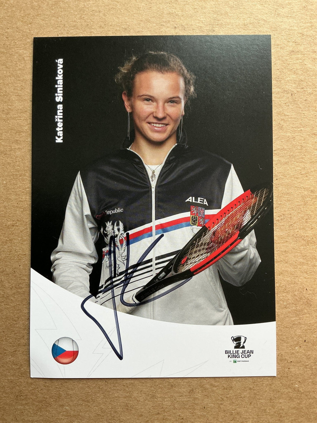 Katerina Siniakova, Czech Republic 🇨🇿 Tennis Summer Olympics 2024 hand signed - Autographs-World
