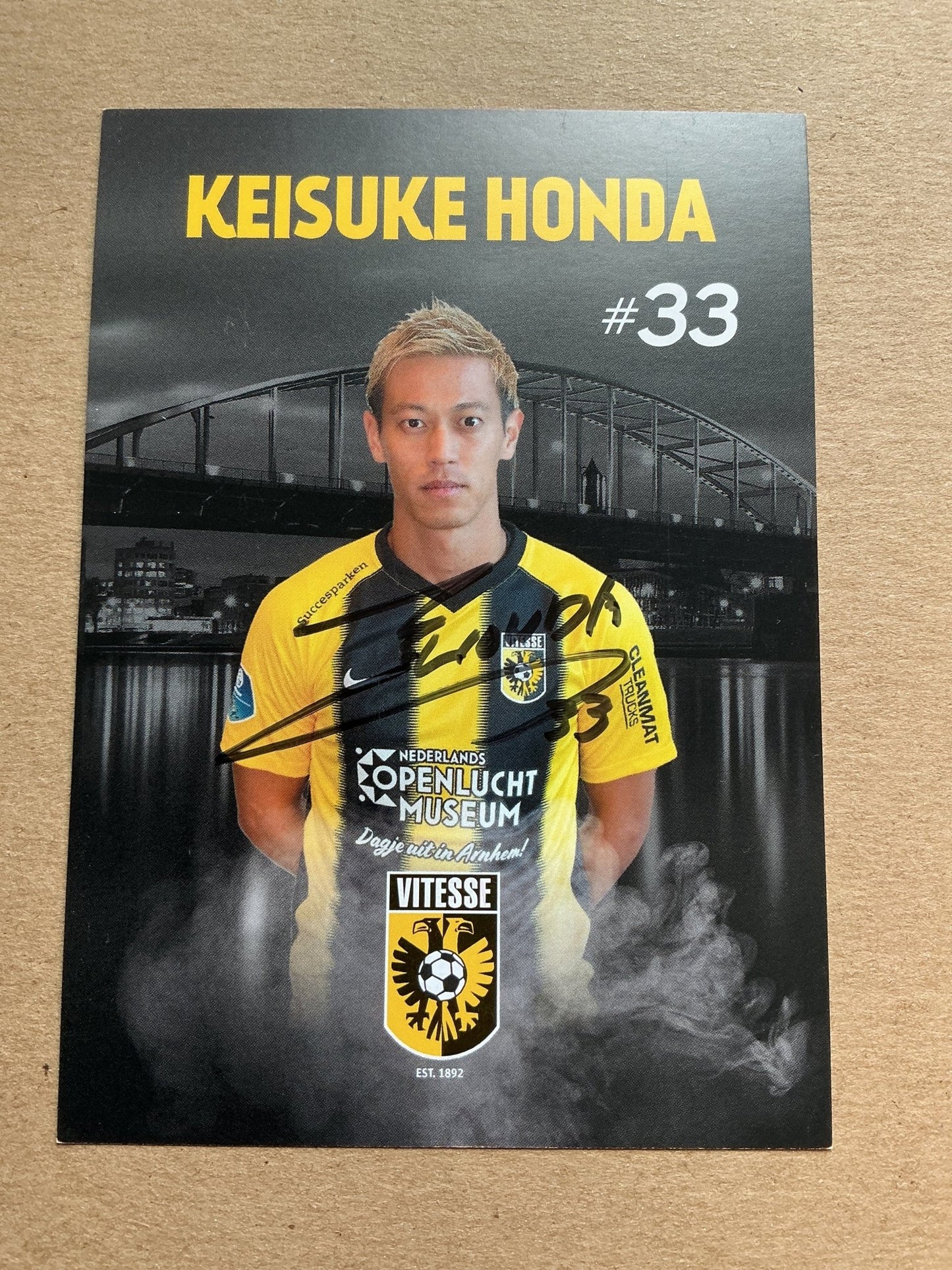 Keisuke Honda, Japan 🇯🇵 Vitesse Arnhem 2019/20 hand signed - Autographs-World
