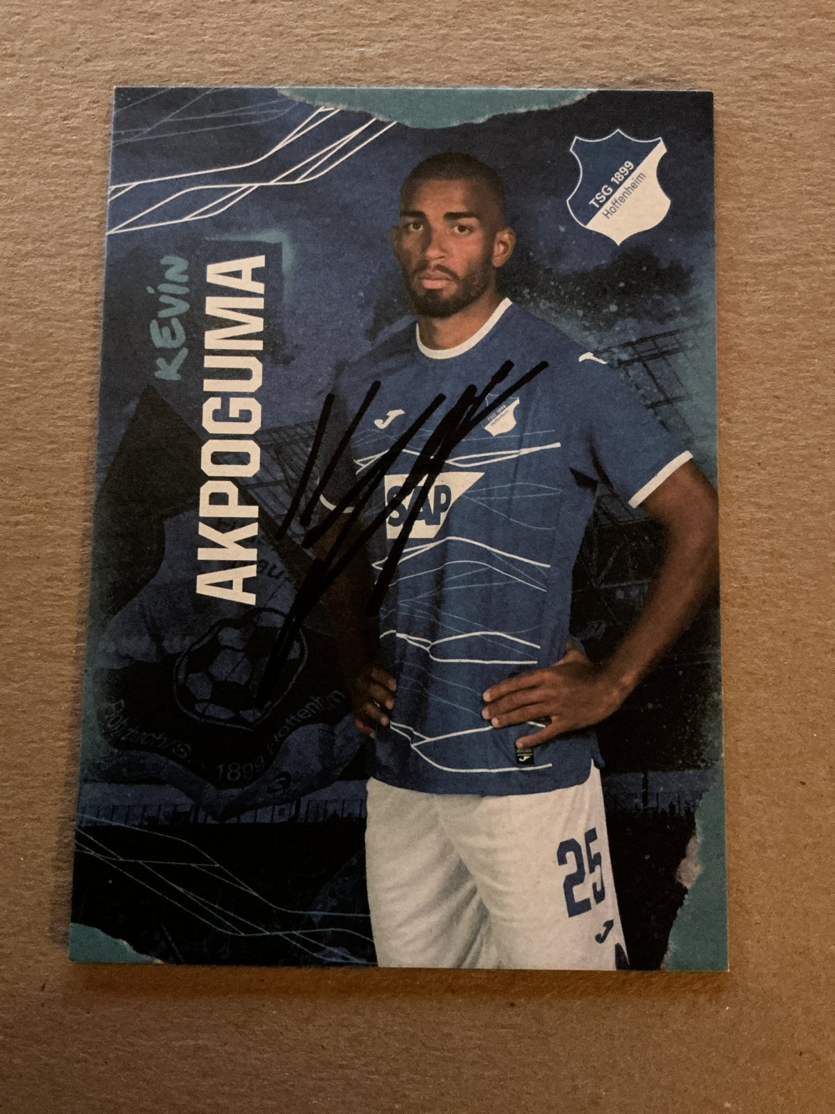 Kevin Akpoguma, Nigeria 🇳🇬 TSG 1899 Hoffenheim 2022/23 hand signed - Autographs-World