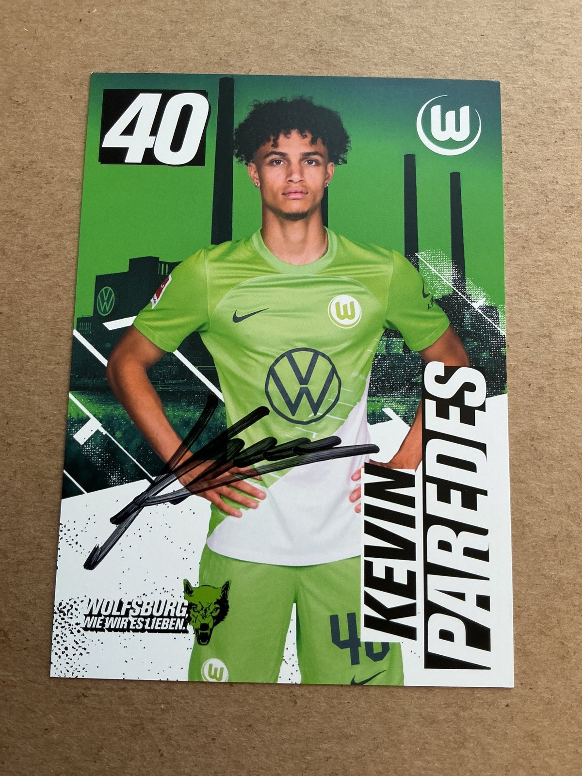 Kevin Paredes, USA 🇺🇸 VfL Wolfsburg 2023/24 hand signed - Autographs-World
