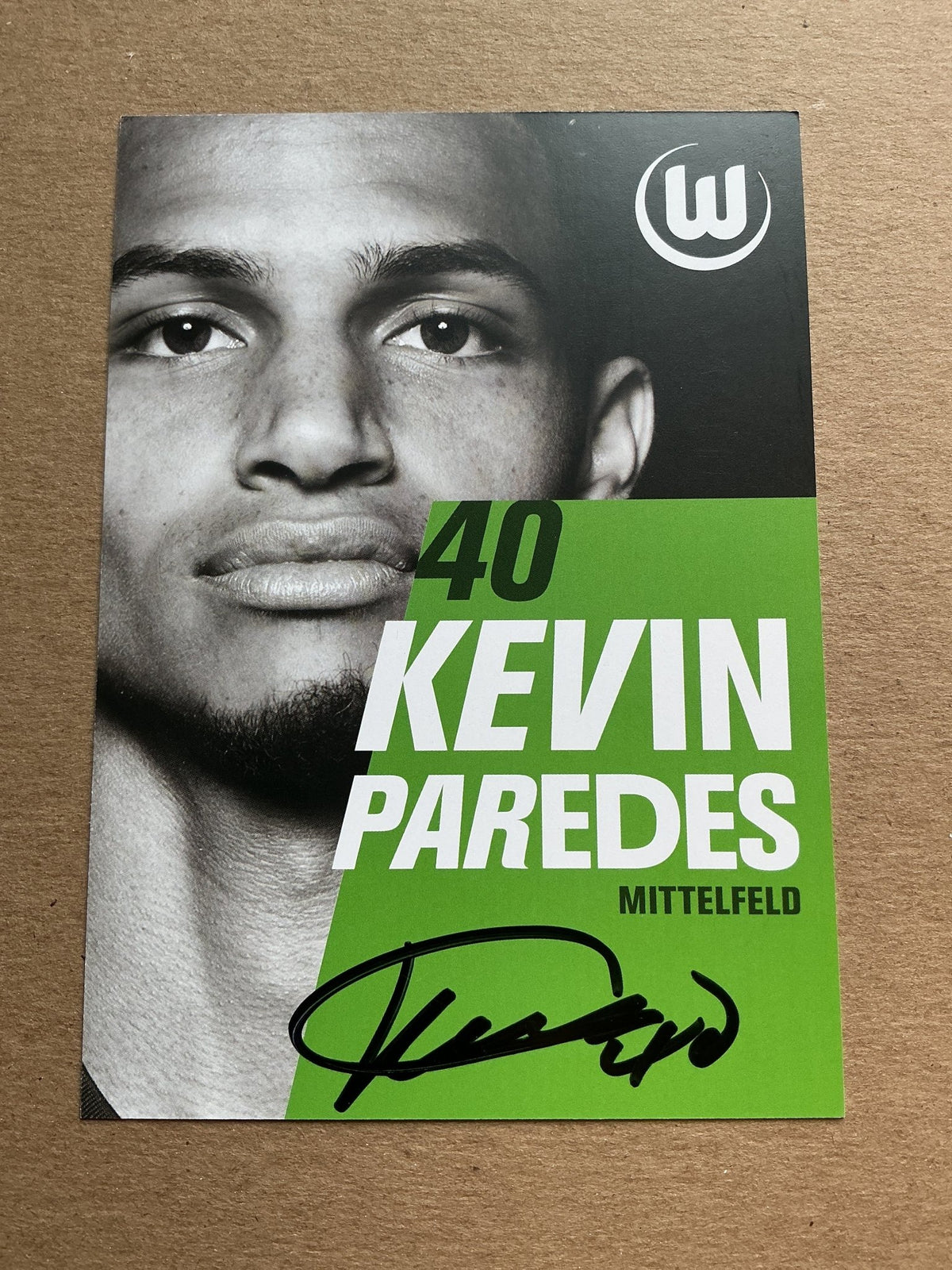 Kevin Paredes, USA 🇺🇸 VfL Wolfsburg 2025/26 hand signed - Autographs-World