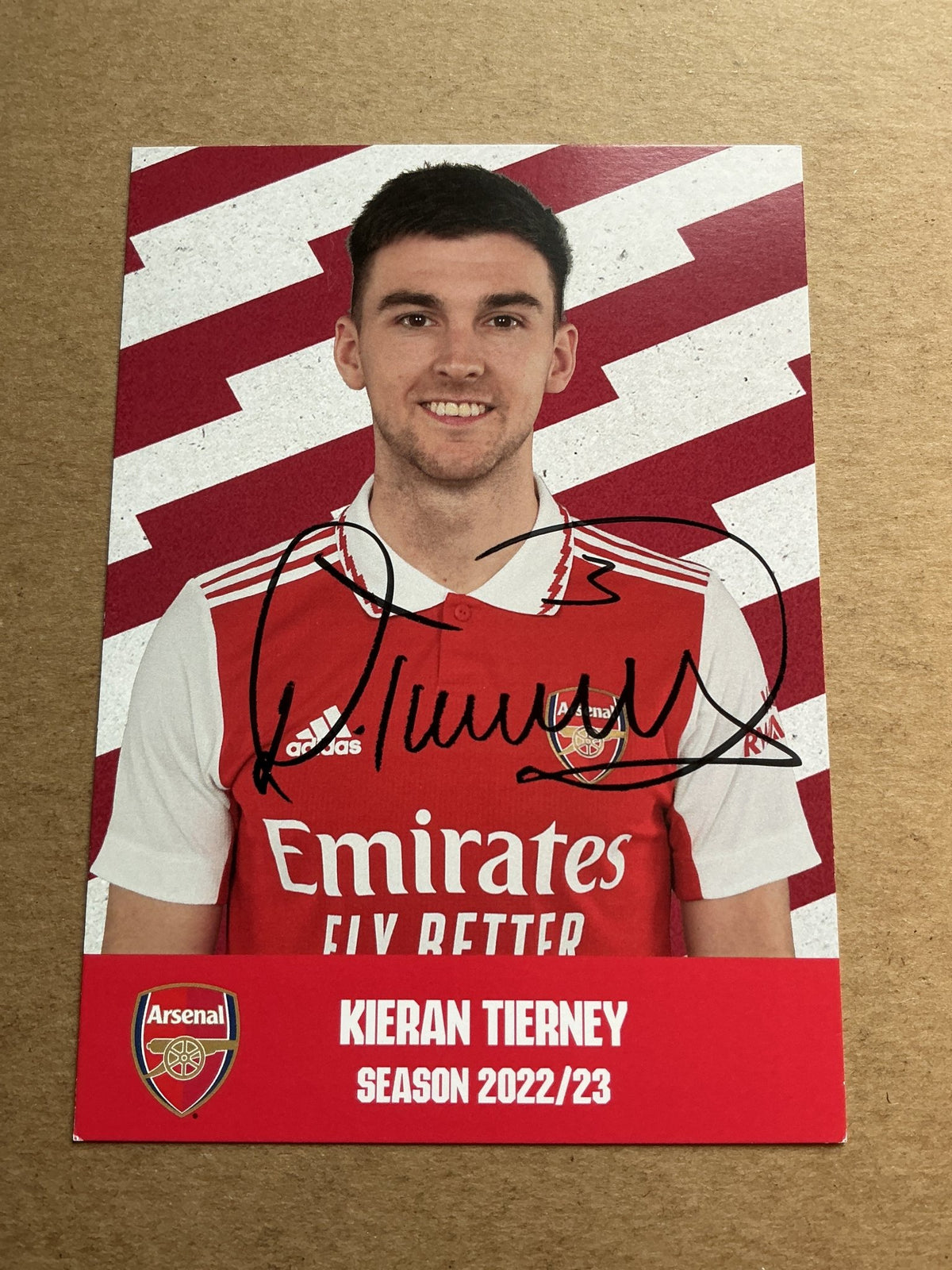 Kieran Tierney, Scotland 🏴󠁧󠁢󠁳󠁣󠁴󠁿 Arsenal FC 2022/23 hand signed - Autographs-World