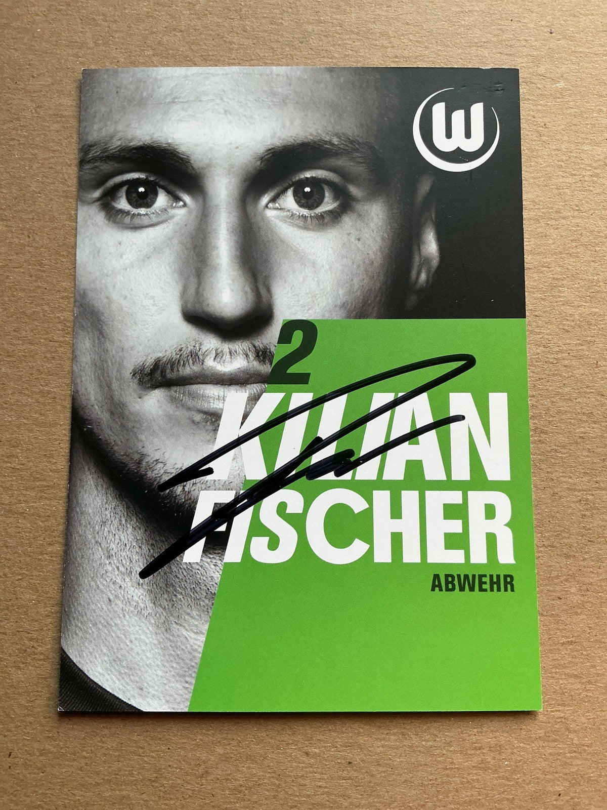 Kilian Fischer, Germany 🇩🇪 VfL Wolfsburg 2025/26 hand signed - Autographs-World