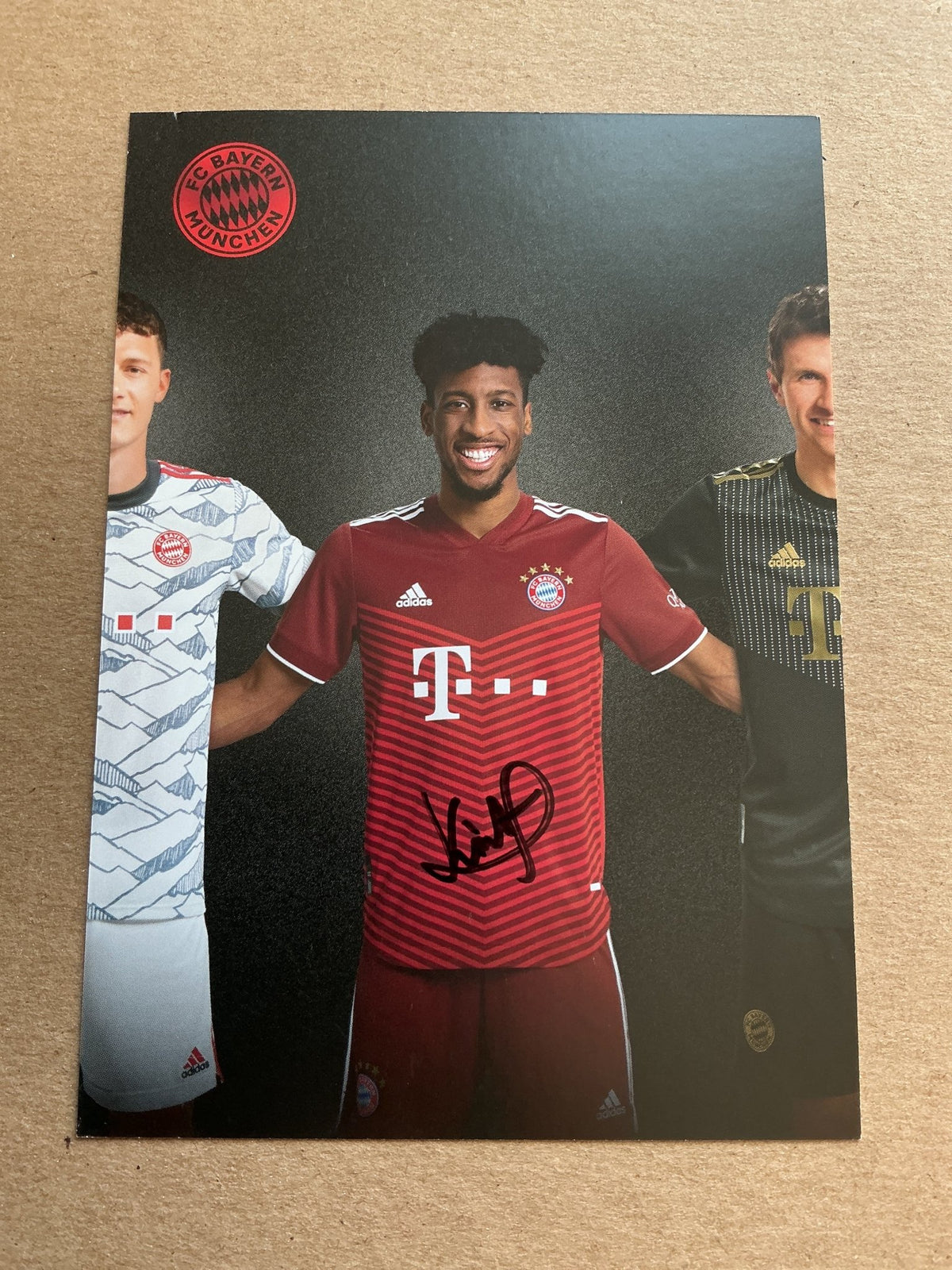 Kingsley Coman, France 🇫🇷 FC Bayern München 2021/22 hand signed - Autographs-World