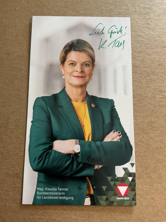 Klaudia Tanner, Austria 🇦🇹 Minister of Defence 2025 hand signed - Autographs-World