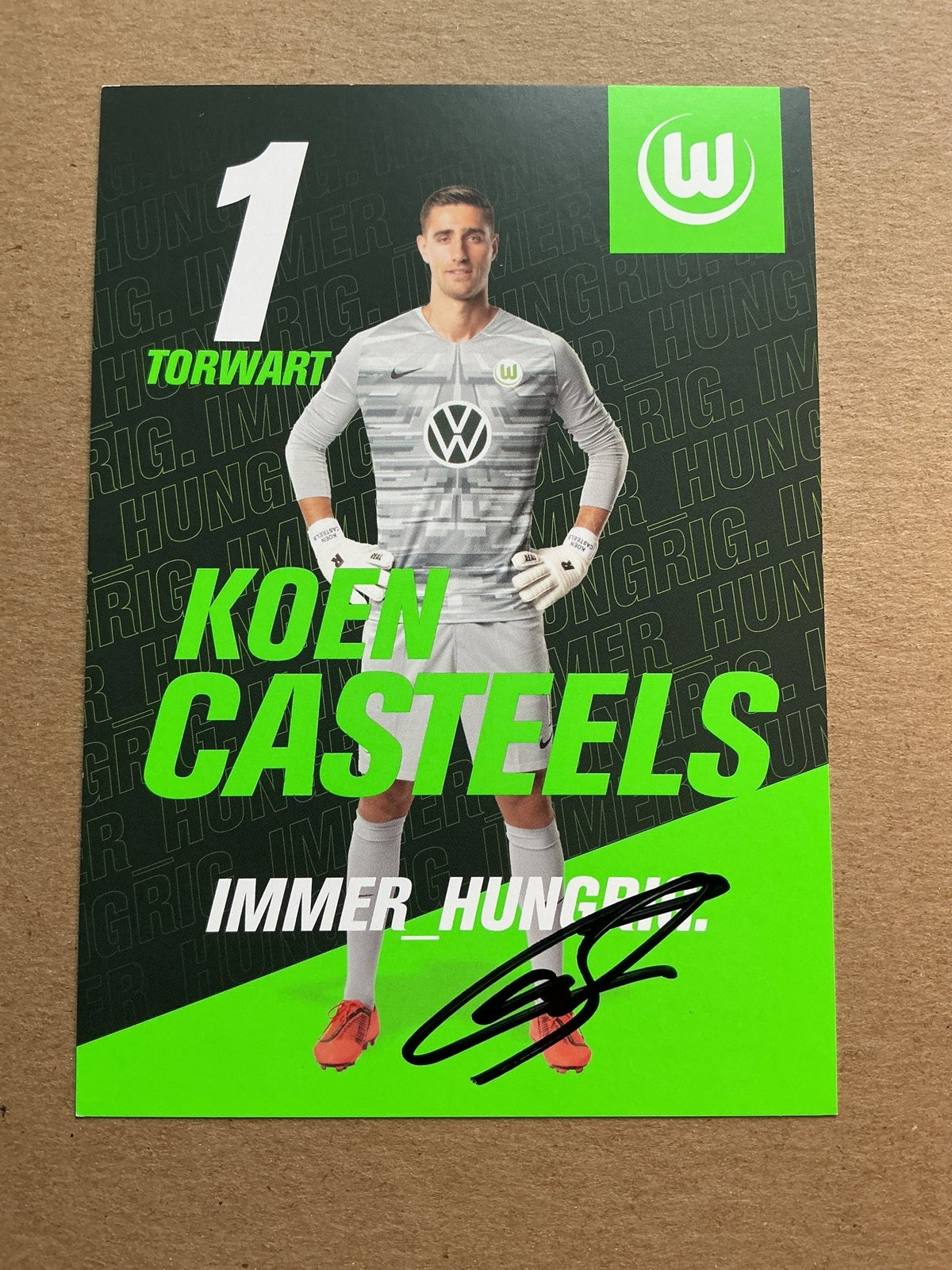Koen Casteels, Belgium 🇧🇪 VfL Wolfsburg 2019/20 hand signed - Autographs-World