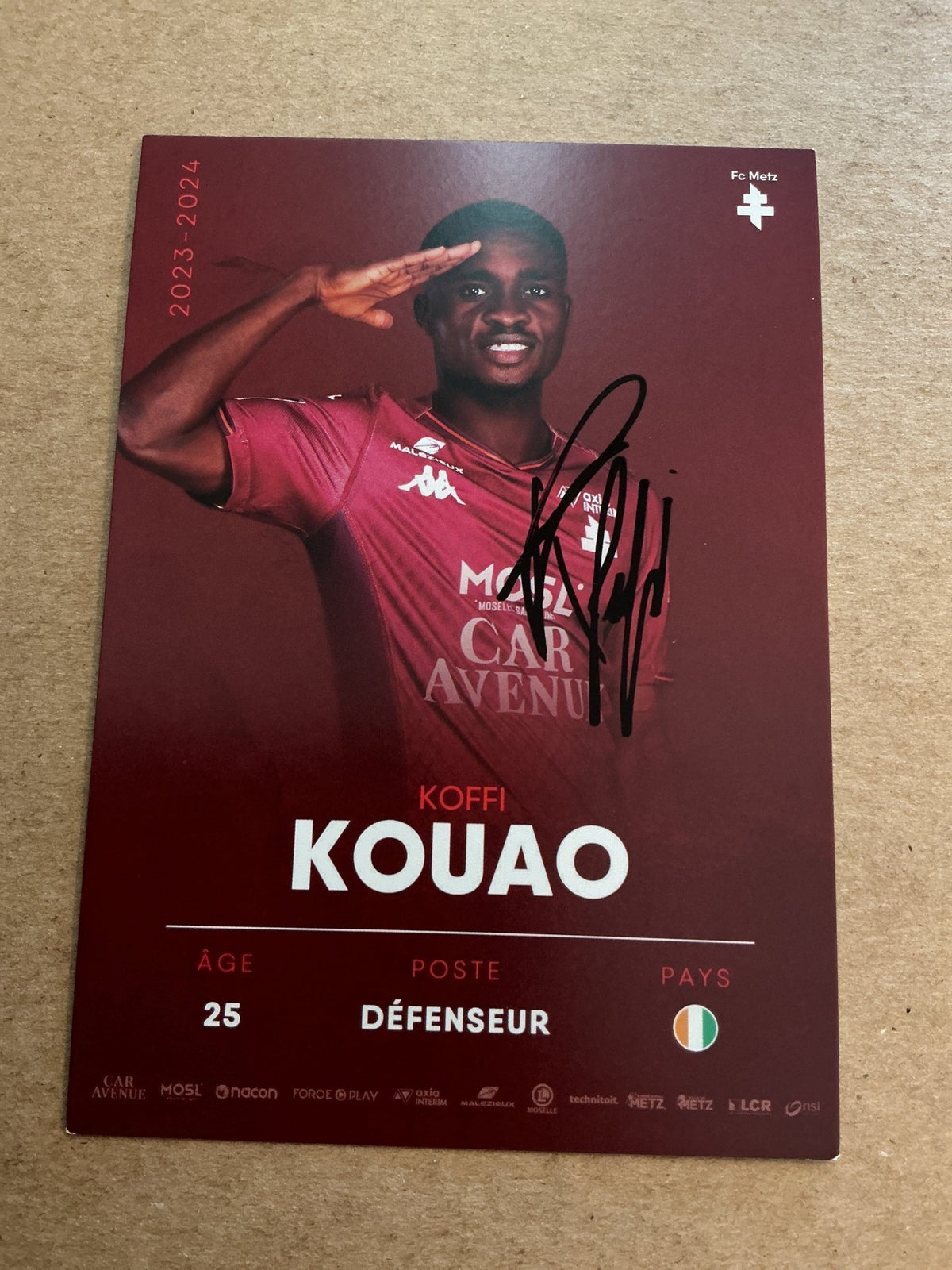 Koffi Kouao, Ivory Coast 🇨🇮 FC Metz 2023/24 hand signed - Autographs-World